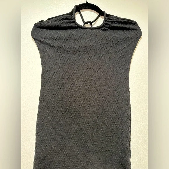 H&M Black halter bodycon dress with pattern and tie around the neck. Size M - Picture 2 of 4